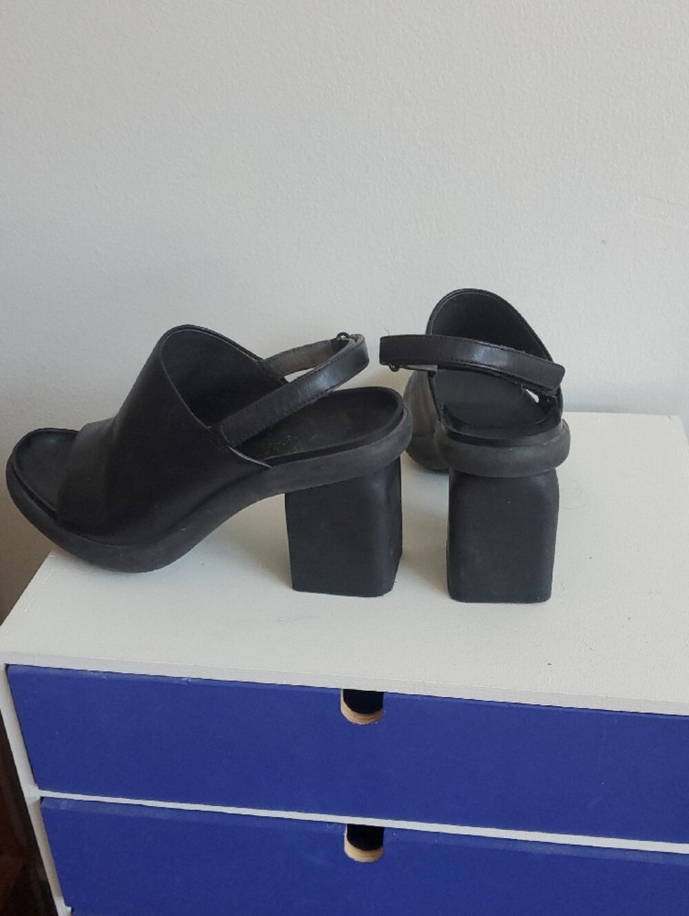 Black Camper Leather Open-Toe Block Heel Slingback Women’s Sandals - Picture 4 of 4